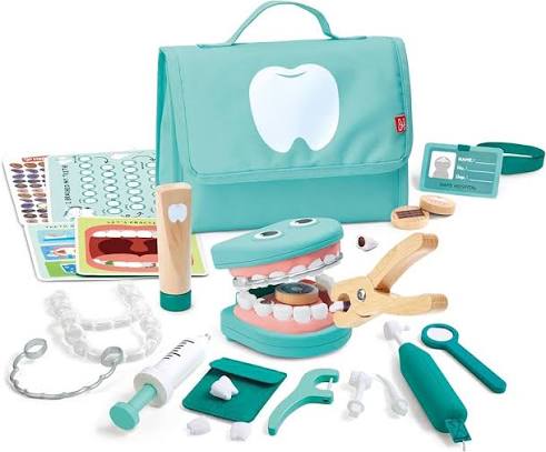 hape super- smile dental clinic set
